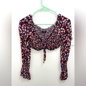 Long sleeve crop top